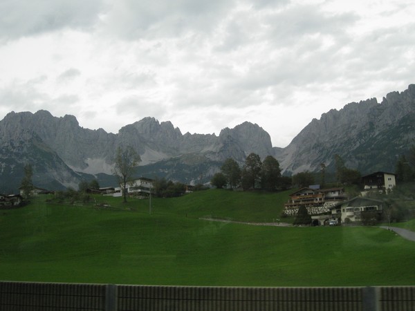 n_img_2498_jagged_dolomite_alps.jpg