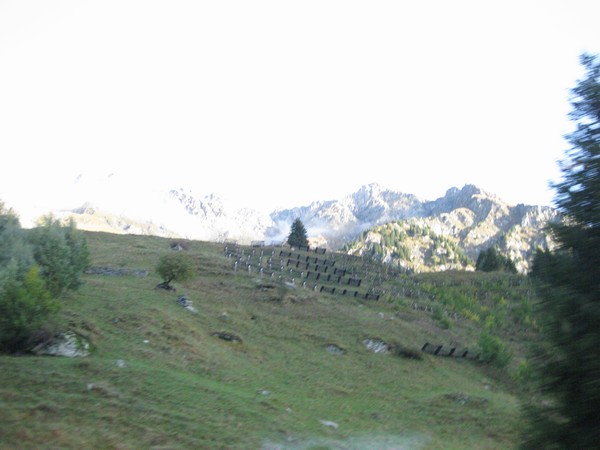 n_img_3130_rocky_alps_and_avalanche_fences.jpg