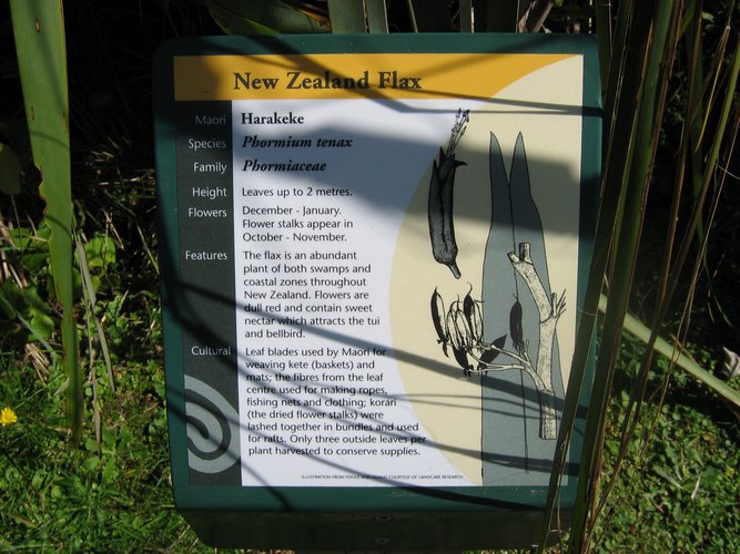 2007_03_27__2039_nz_flax_sign.jpg