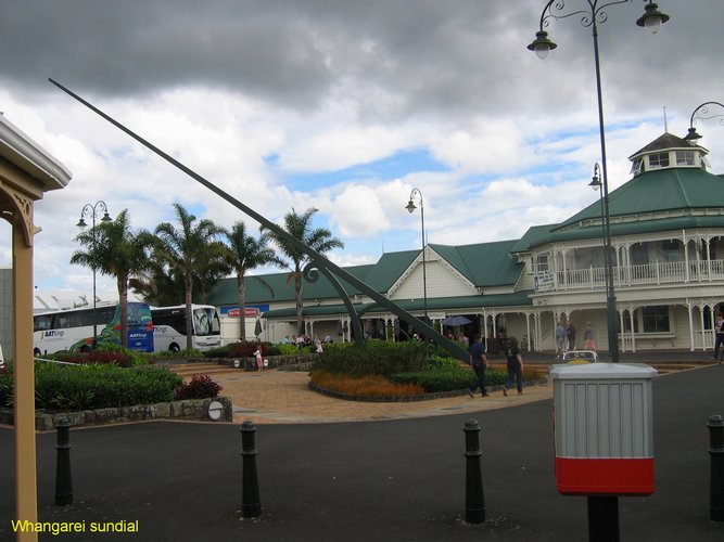 2007_04_07__2447_whangarei_sundial.jpg