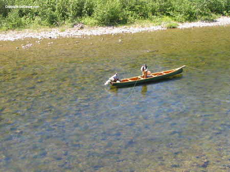 02_canoe_fishing_1